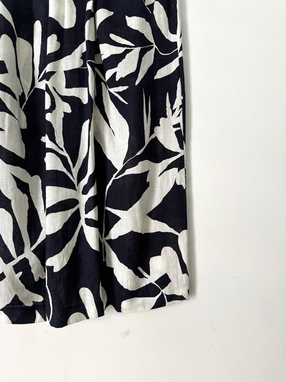 MASSIMO DUTTI leaf pattern twist skirt 상품이미지3
