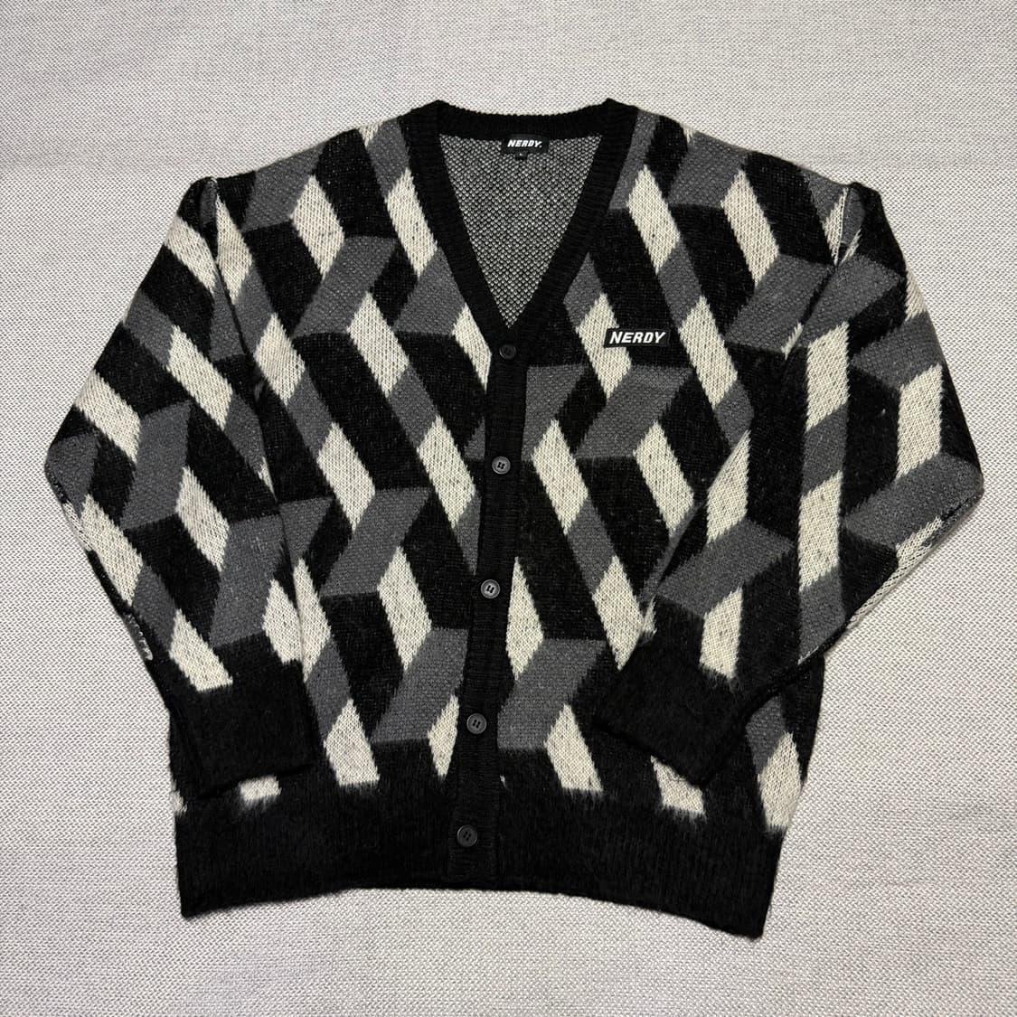 널디 NERDY 아가일 패턴 가디건 상품이미지1