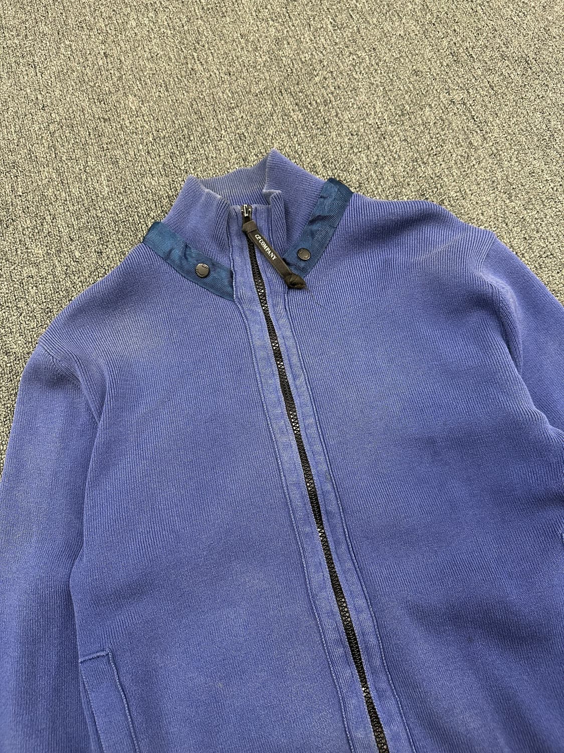 M) CP 컴퍼니 블루 슬림 니트집업 상품이미지4