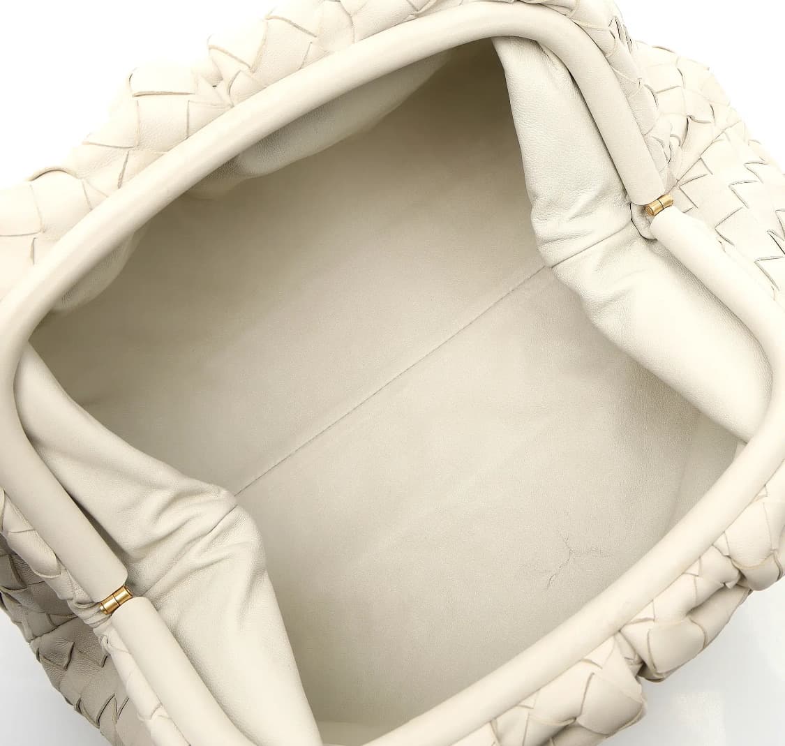 [S급] 보테가베네타 인트레치아토 만두 파우치 클러치 판매합니다!!! 상품이미지5