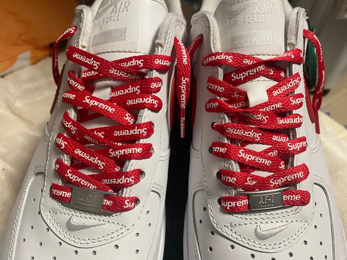 나이키 x 슈프림 에어포스 1 로우 화이트 스피드 레드 - 상하이 스토어 상품이미지5