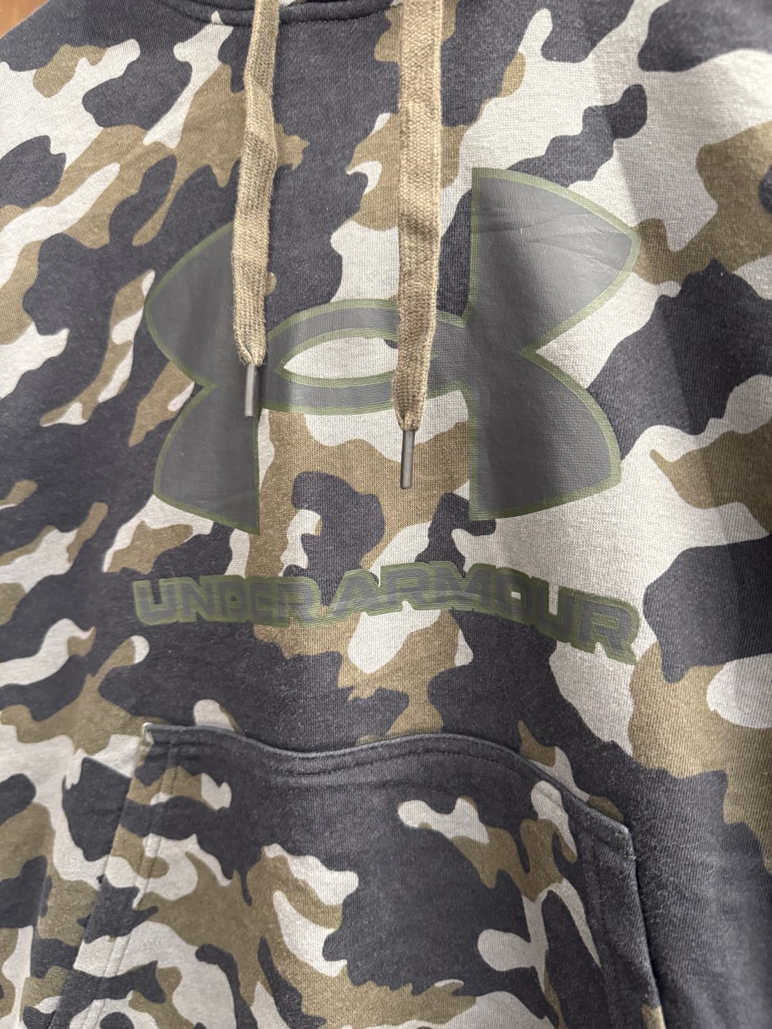 언더아머 카모패턴 후드티 상품이미지2