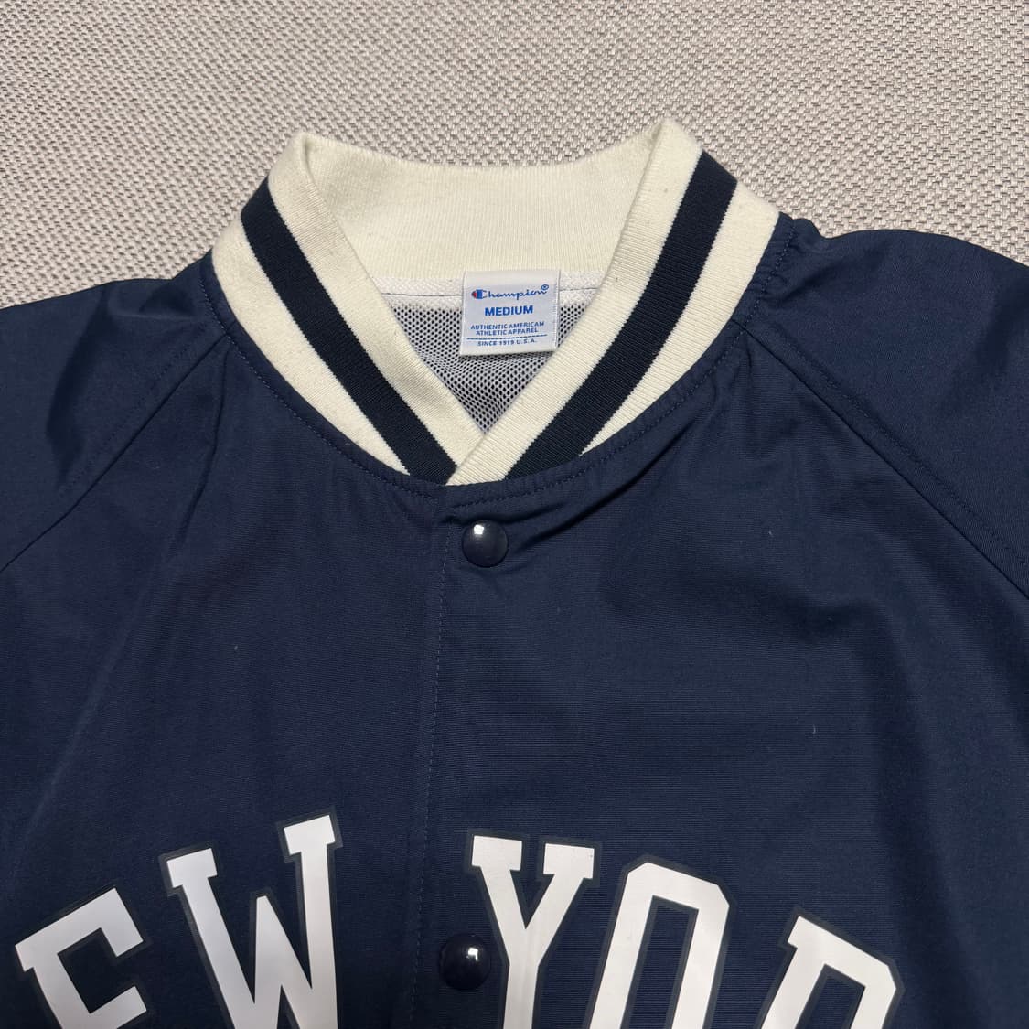 챔피온 뉴욕 나일론 바시티 자켓 상품이미지2