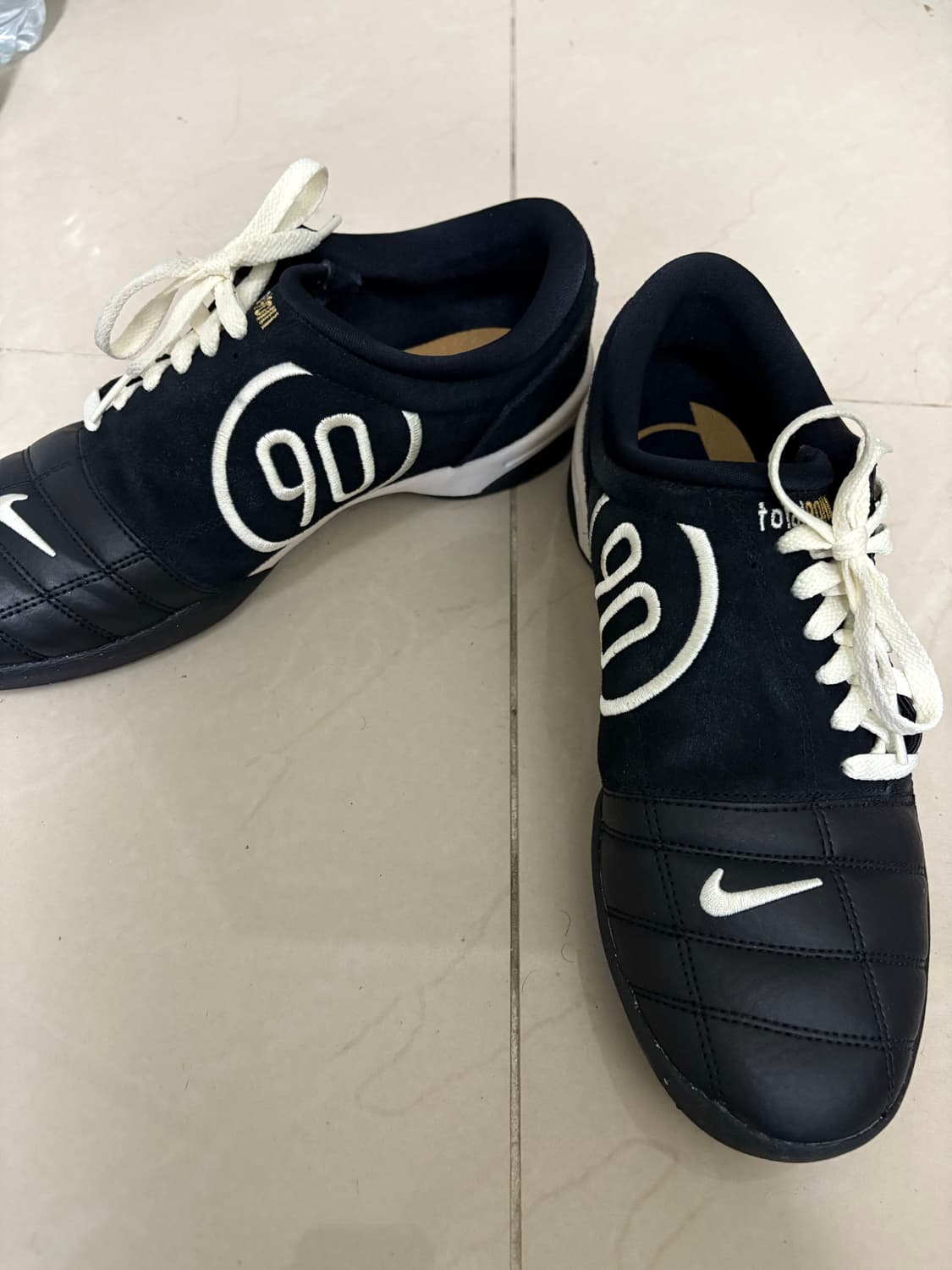 나이키 토탈90 블랙 270 상품이미지1