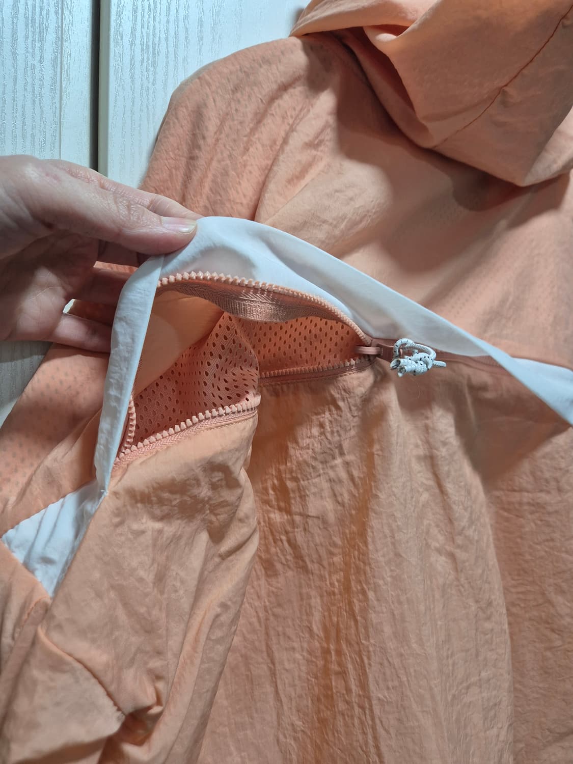 (세일)(새상품)아디다스 여성 윈드브레이커 살구색 상품이미지8