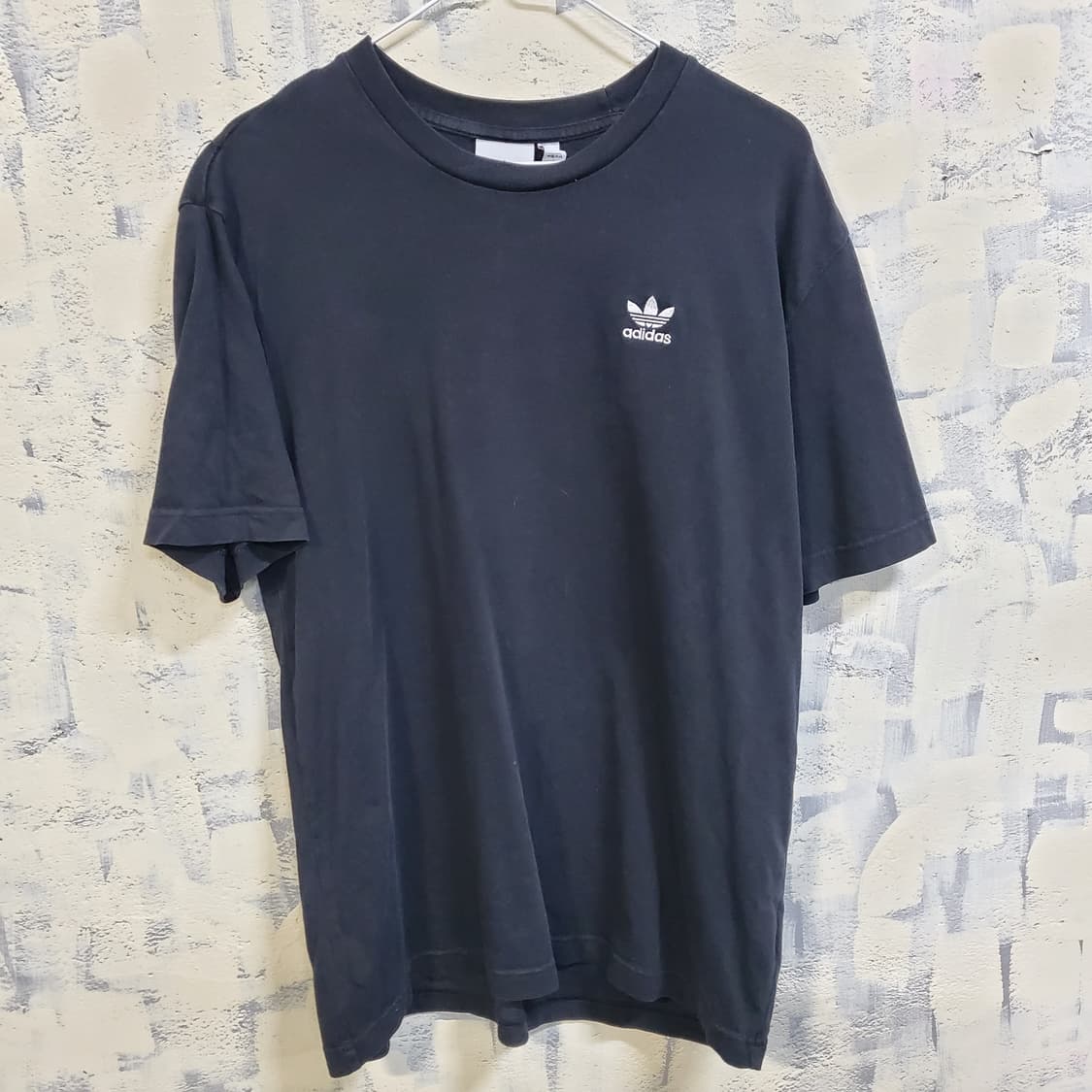 아디다스 트레포일 블랙 반팔 티셔츠  상품이미지1