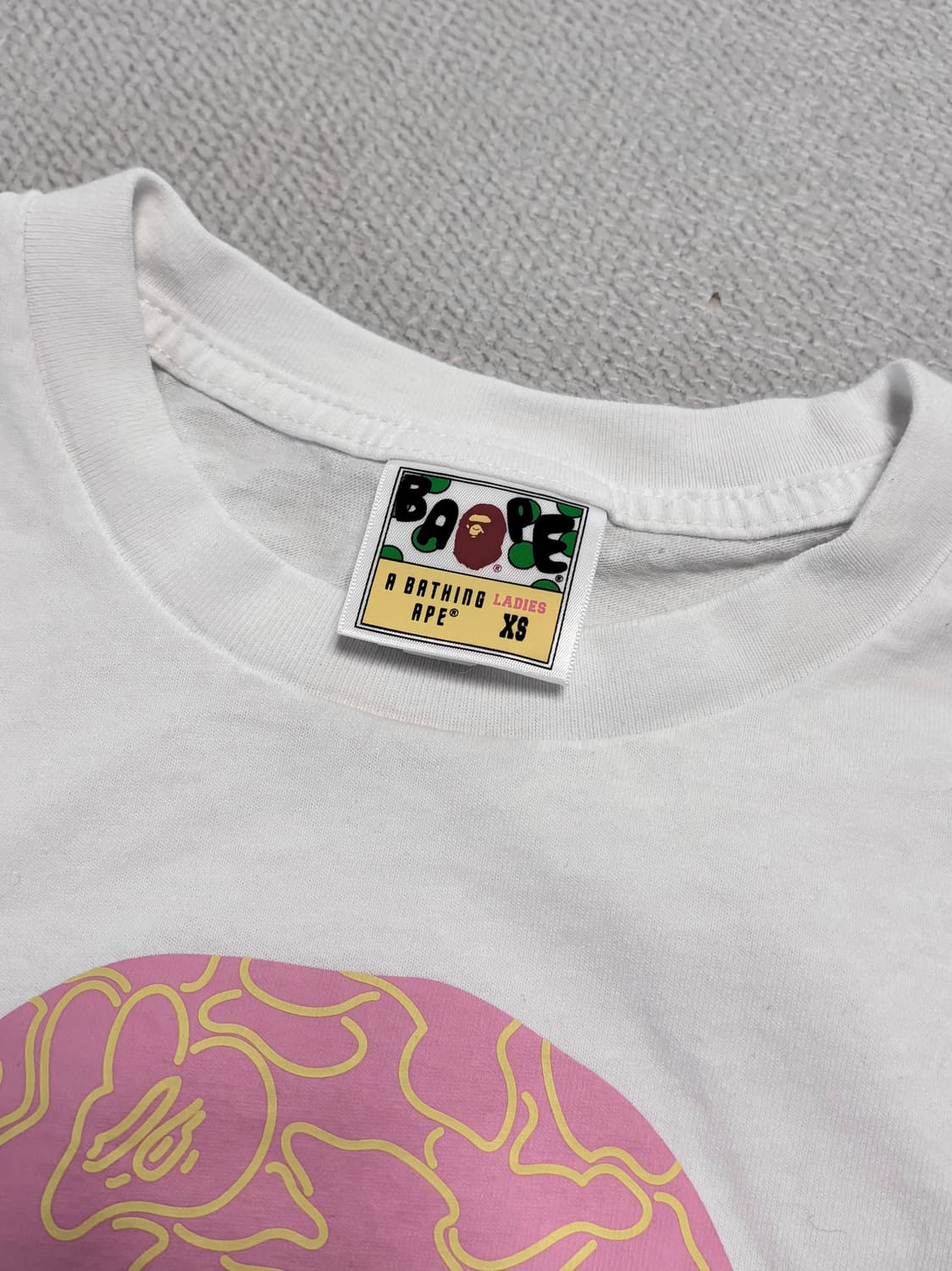 BAPE 베이프 핑크 카모 화이트 티셔츠 xs 상품이미지4