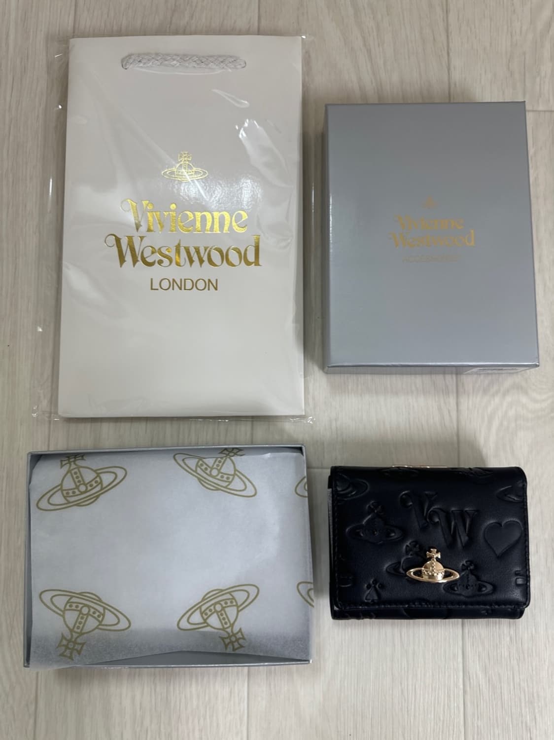 비비안웨스트우드 반지갑 상품이미지1