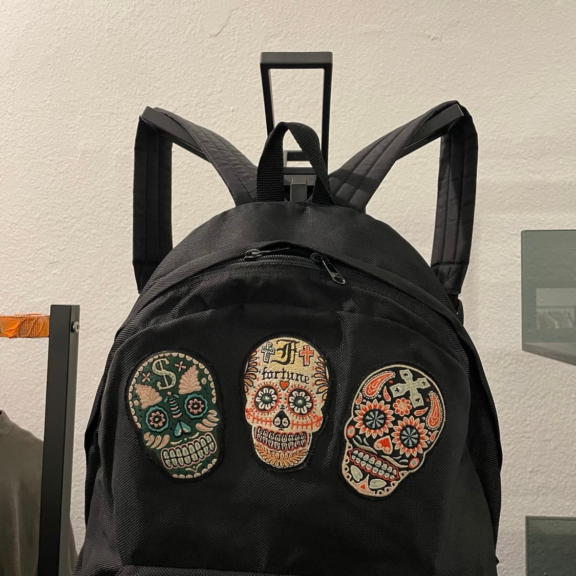 사스콰치패브릭스 패치 디테일 백팩 상품이미지2