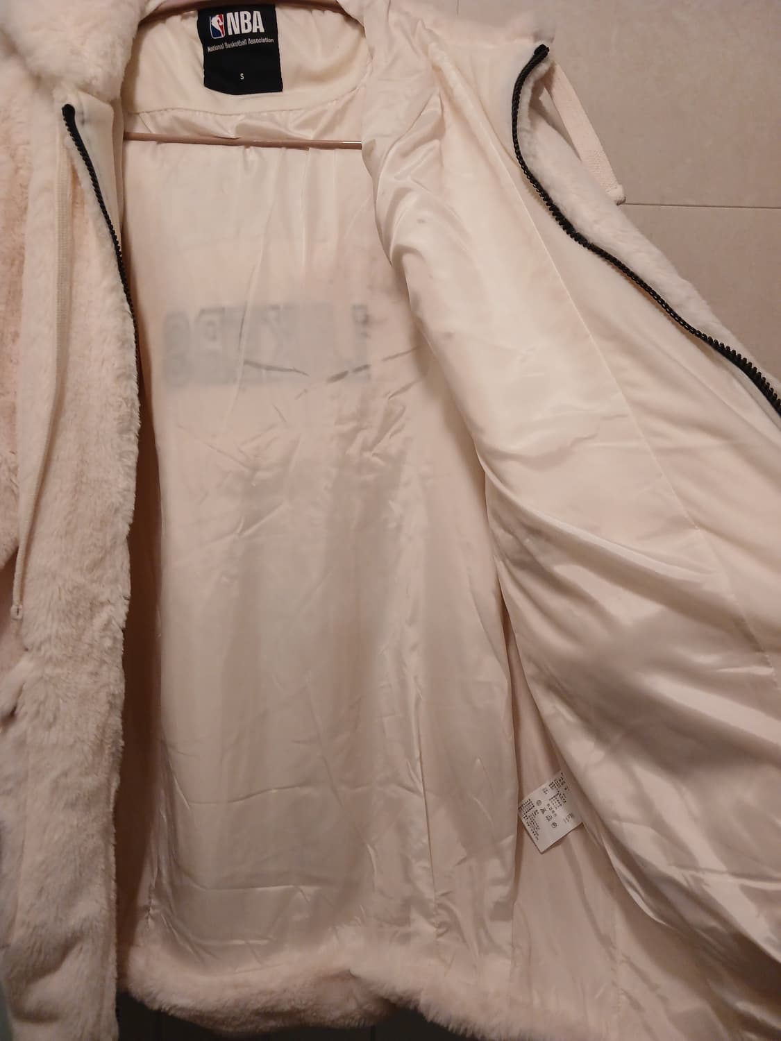 NBA 정품 여성 후드 퍼 자켓 S 사이즈 상품이미지4