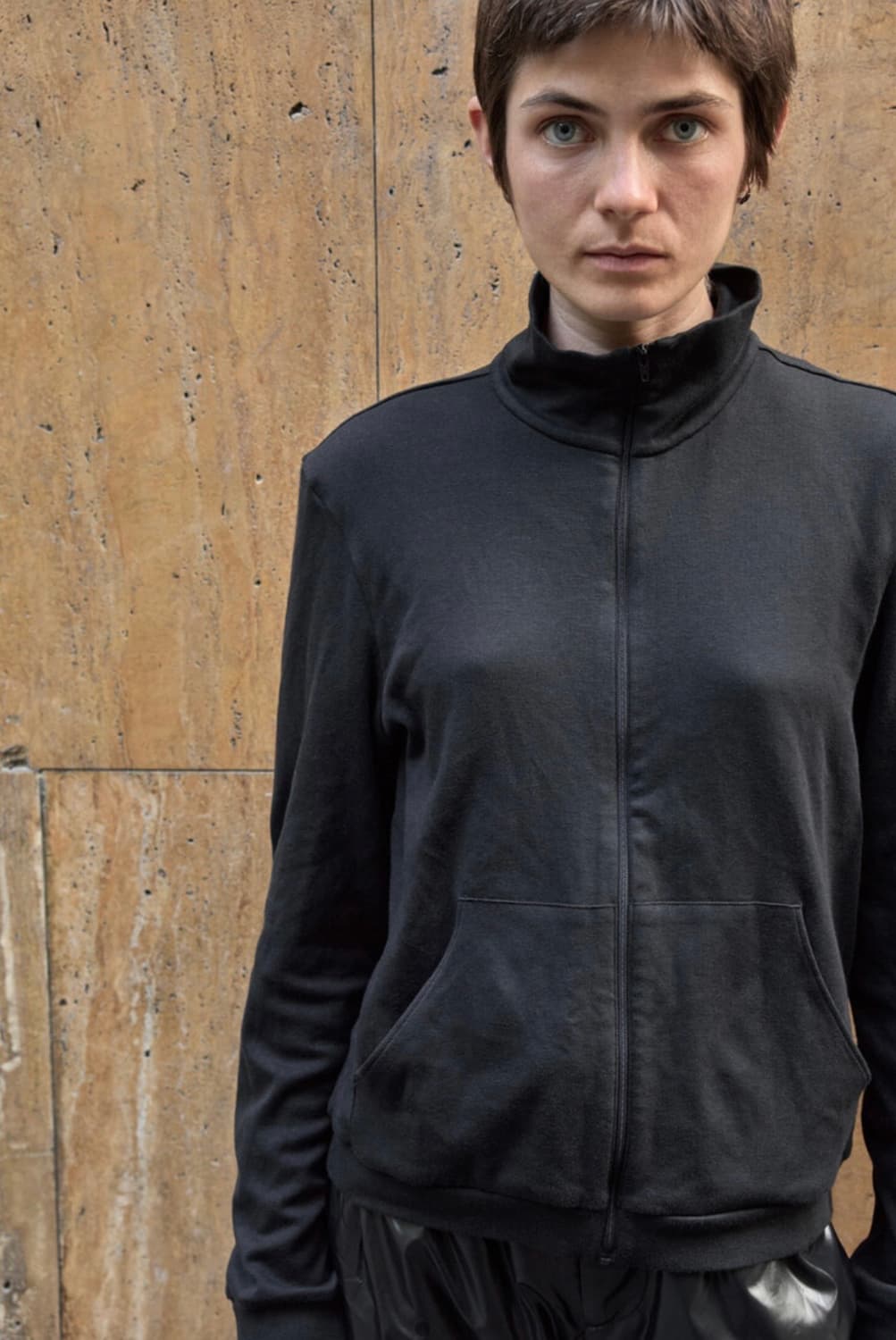 (1) 머듈 넥 집 mudule neck zip 블랙 상품이미지1