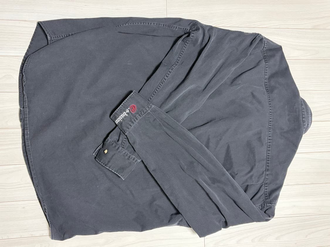 칼하트 검정 셔츠 상품이미지2