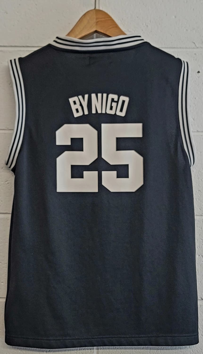 [95.M] 아디다스 X 니고베어 콜라보 농구져지(민소매티셔츠) 판매 상품이미지2