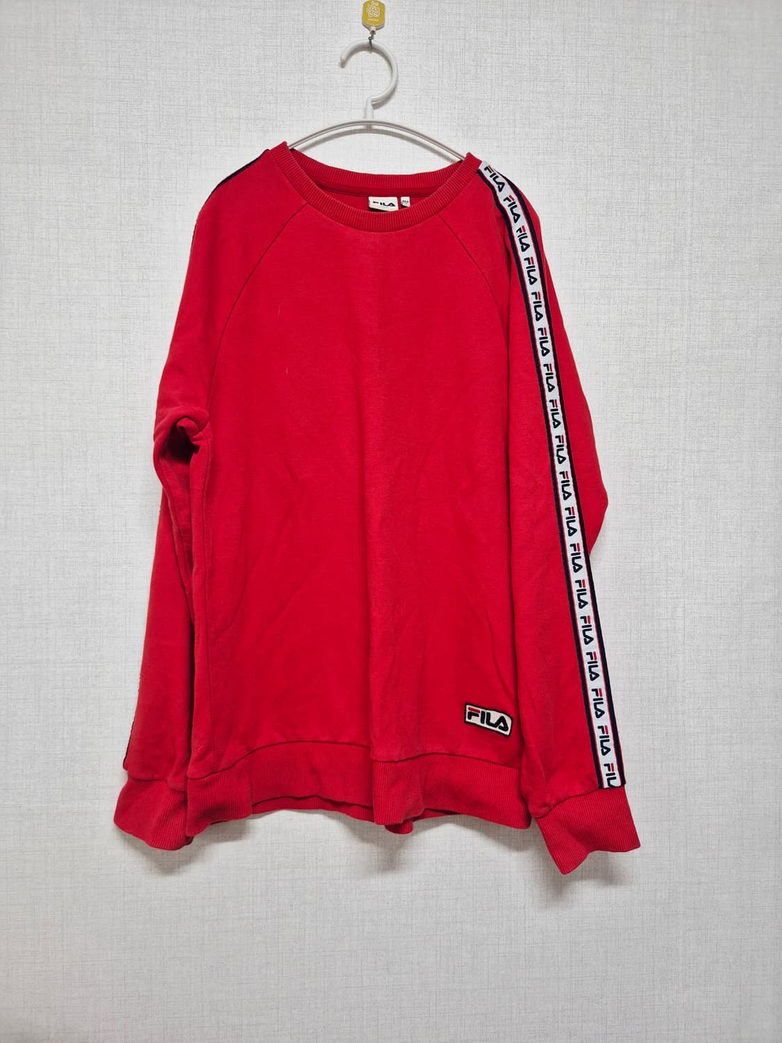 휠라 레드 맨투맨 상품이미지1