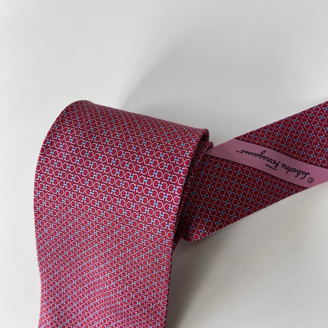 새상품급 페레가모(Ferragamo) 모노그램 명품 정품 넥타이7.8cm 상품이미지6