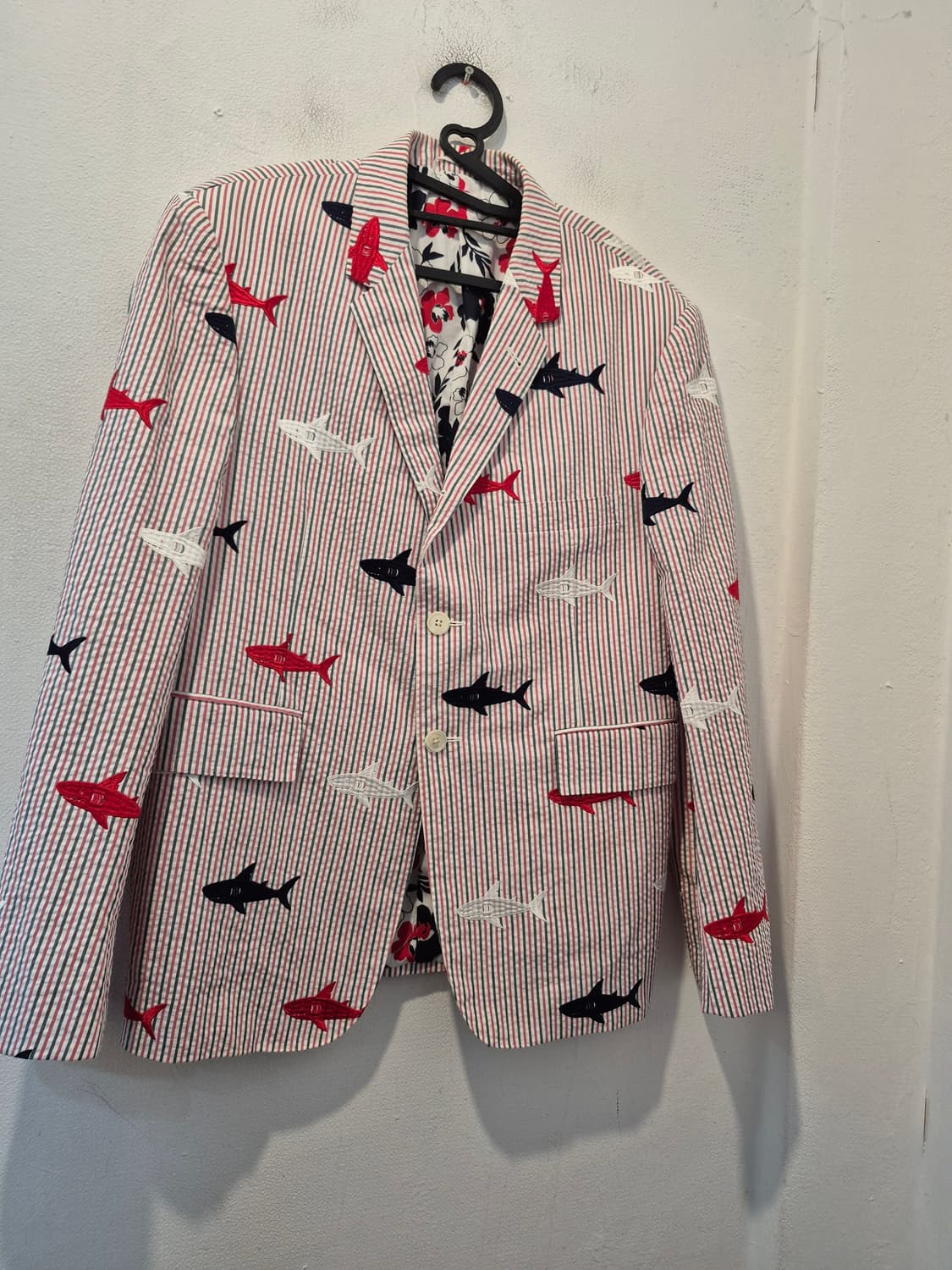 톰브라운 자켓 상품이미지1