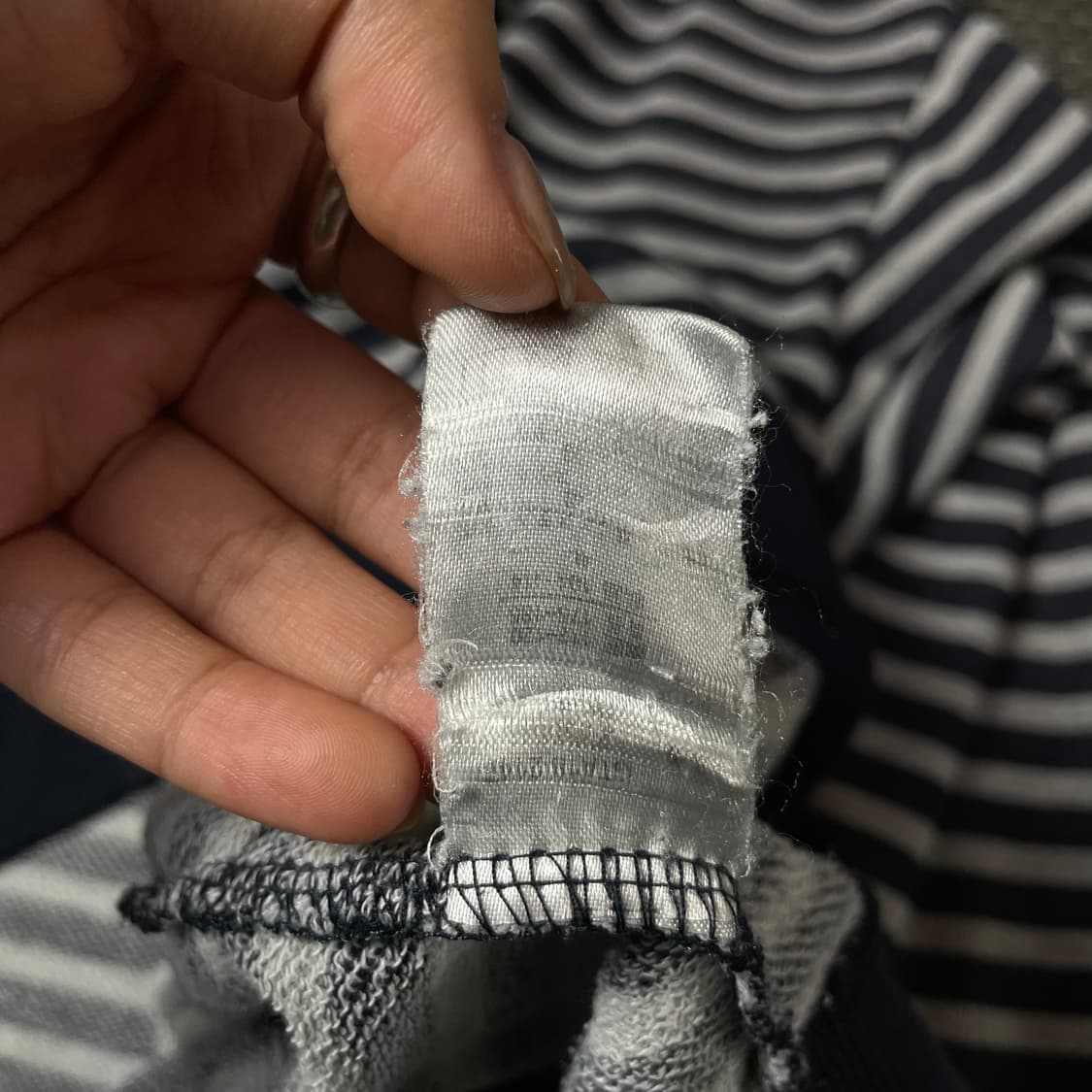 빈티지 네이비 그레이 단가라 긴팔 티셔츠 상품이미지6