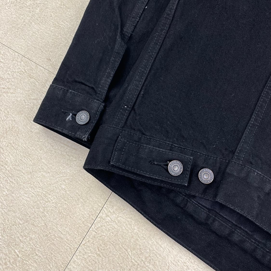 리바이스 레드 탭 흑청 데님 트러커 자켓 (105) 상품이미지6