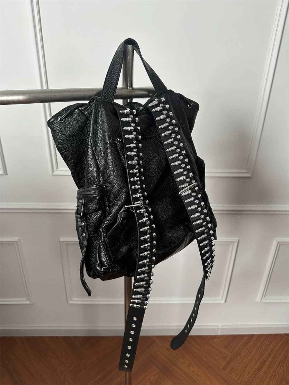 Opium Bullet Leather Backpack 상품이미지3