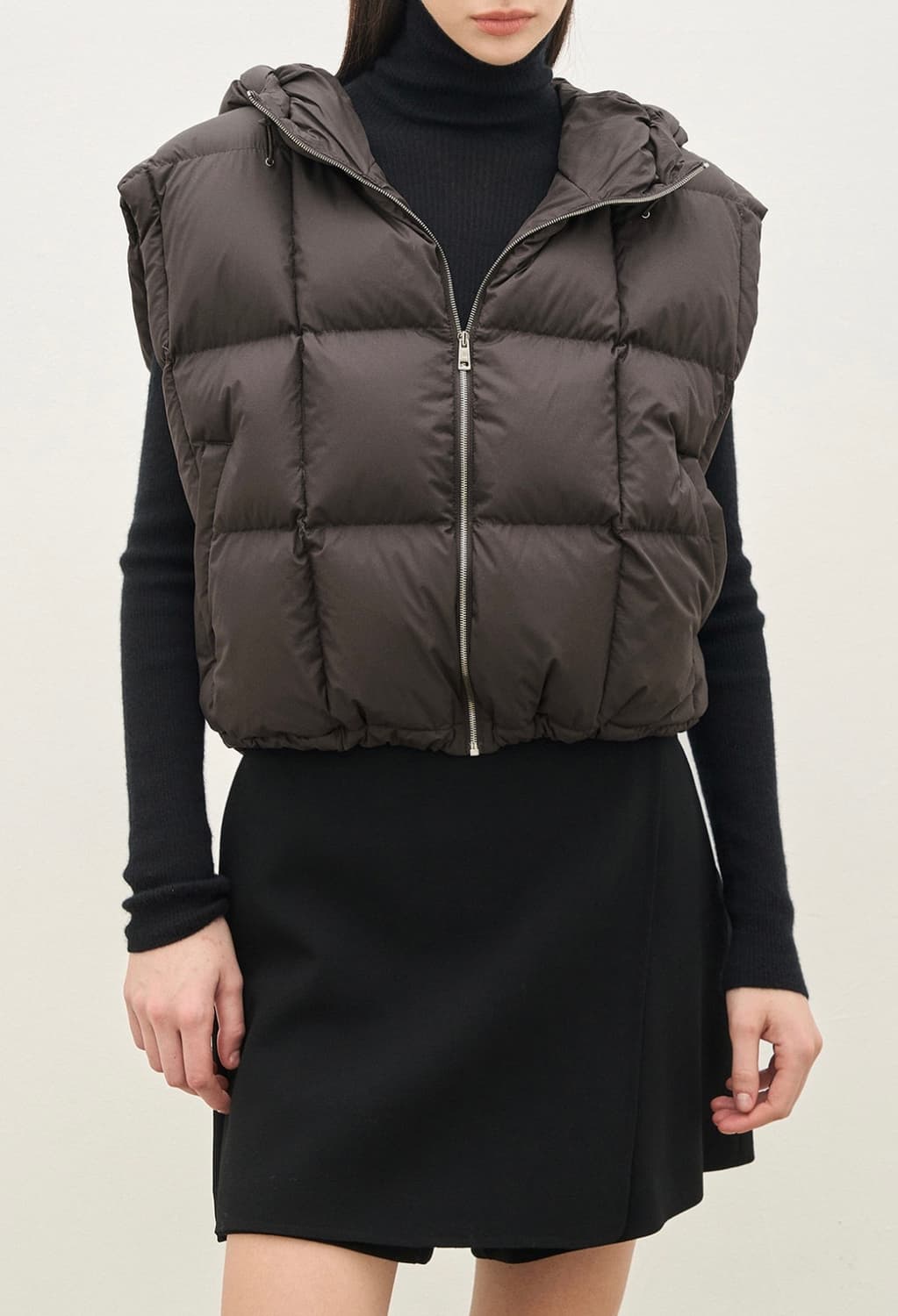 더캐시미어 다운 베스트 구스 패딩  상품이미지10