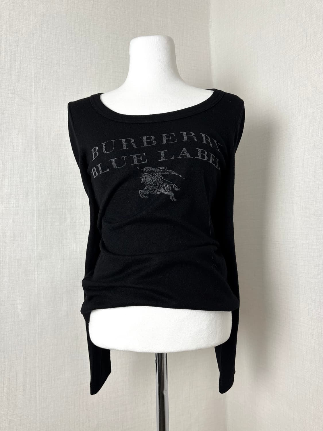 버버리 블랙 롱슬리브 상품이미지1