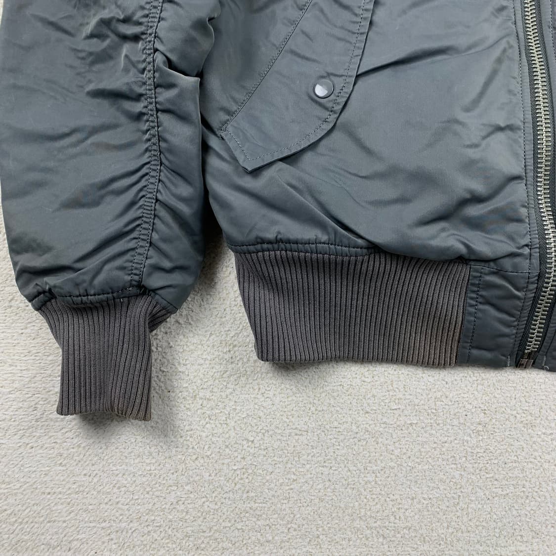 알파인더스트리 ma-1 항공점퍼 건메탈 상품이미지5