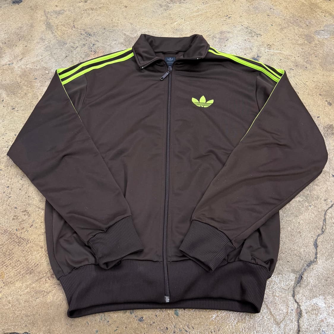 아디다스 초코나무숲 브라운 형광 그린 져지 트랙탑 100 상품이미지2