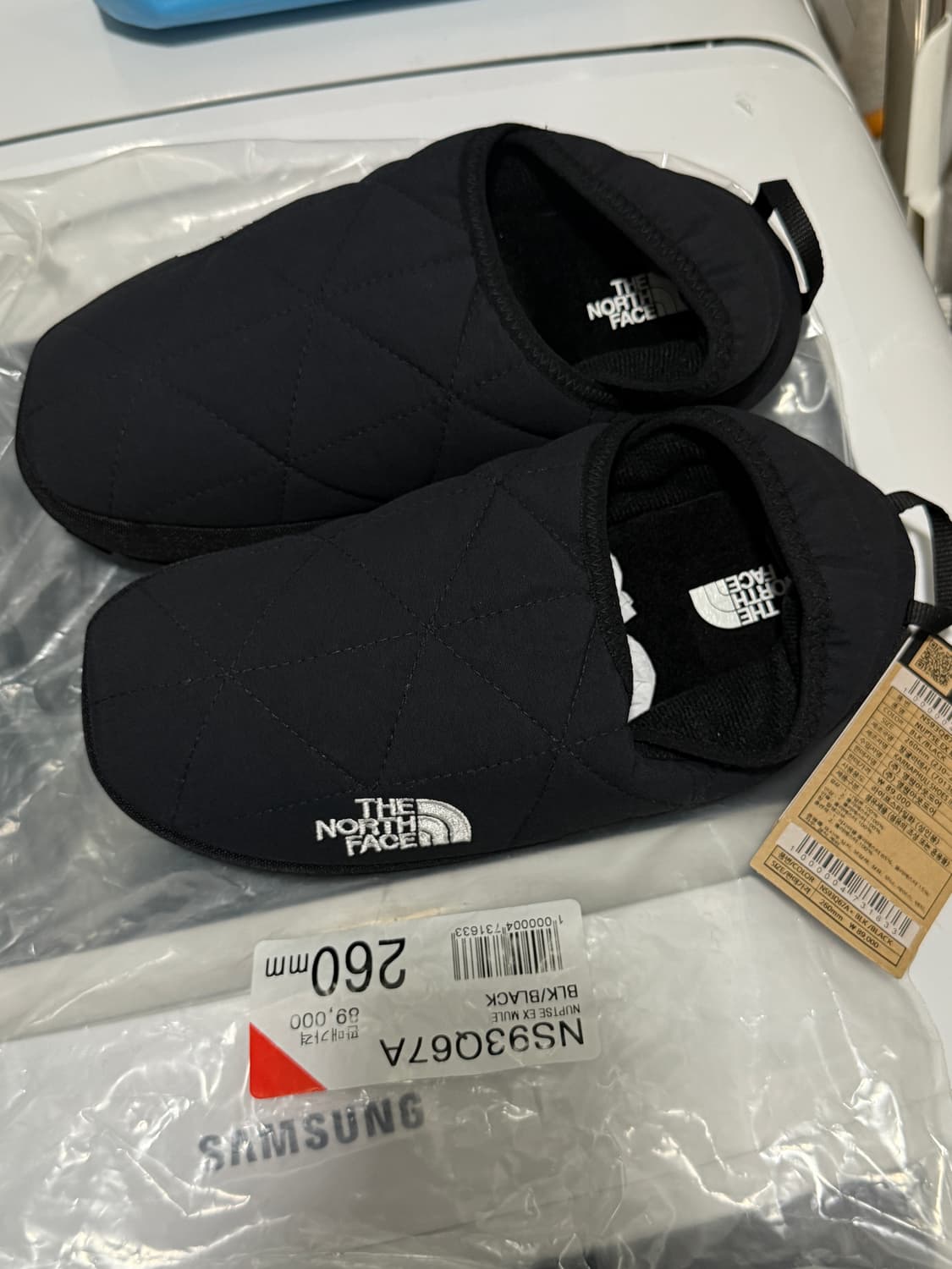 노스페이스 패딩 뮬 신발 ns93q67a 상품이미지1