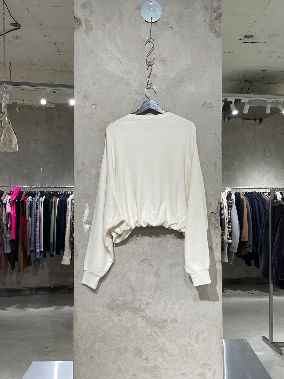 r13 아이보리 뉴욕 벌룬 오버사이즈 스웻 셔츠 상품이미지6