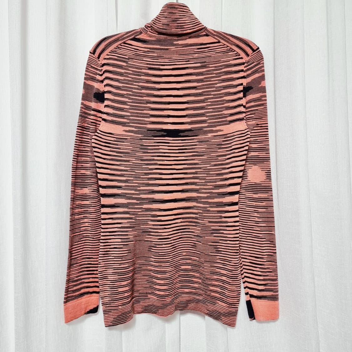 미쏘니 울90혼방 터틀넥 티 (55) 상태최상 상품이미지2