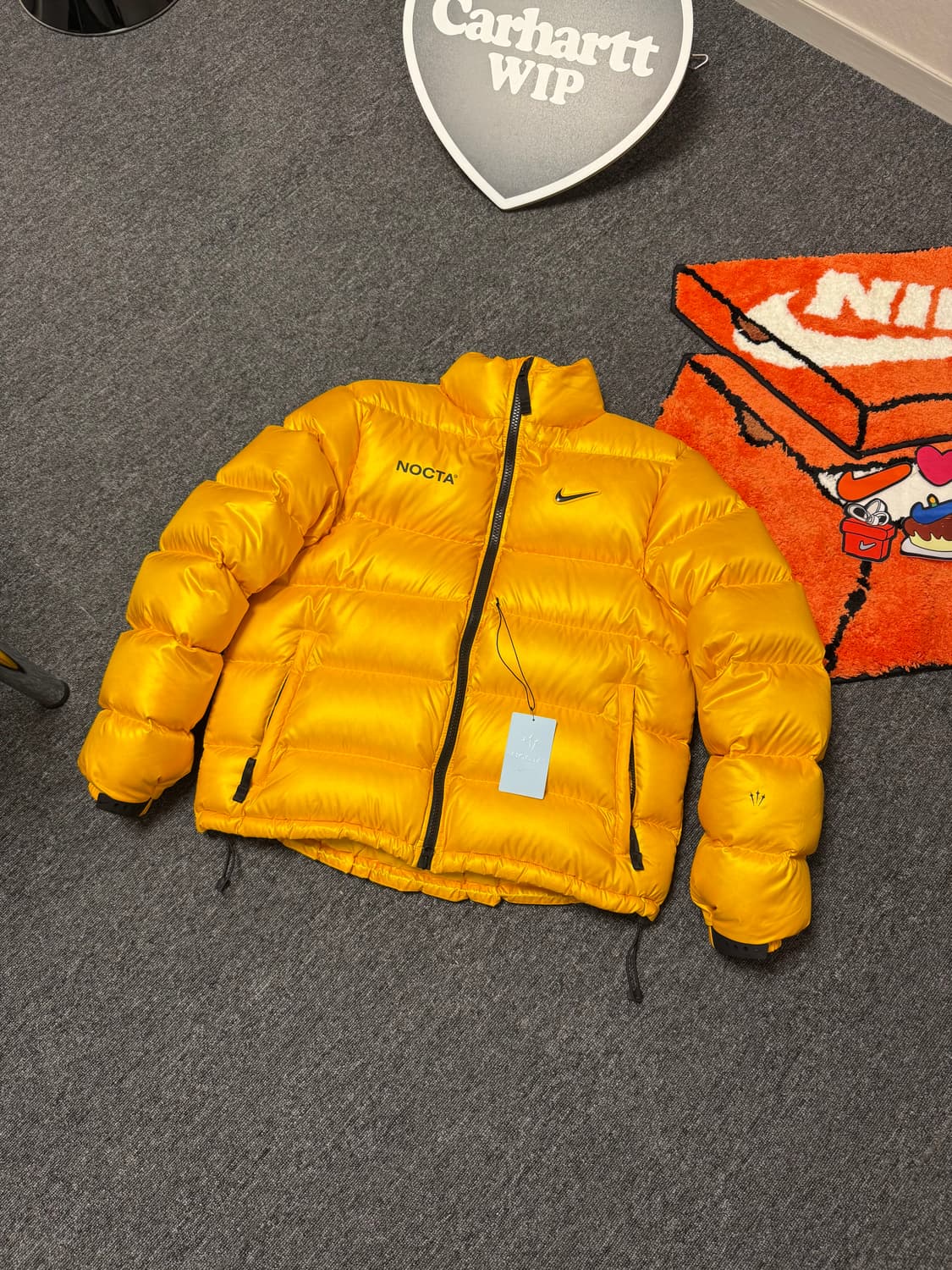 [L] 나이키 X 드레이크 녹타 패딩 유니버시티 골드 상품이미지3