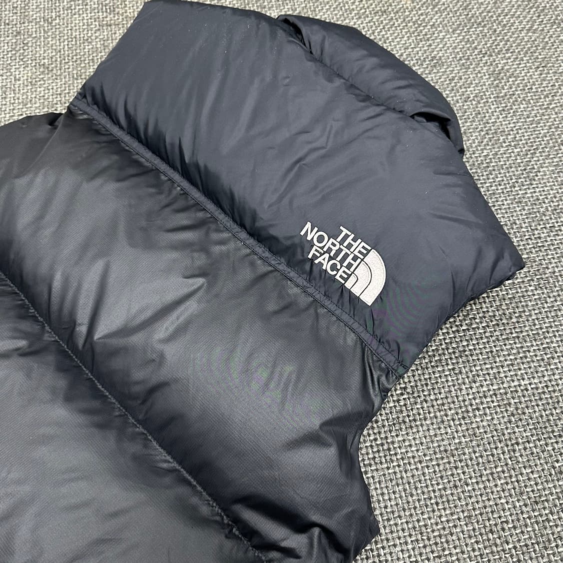 노스페이스 700 구스다운 눕시 블랙 패딩 조끼 85 상품이미지7