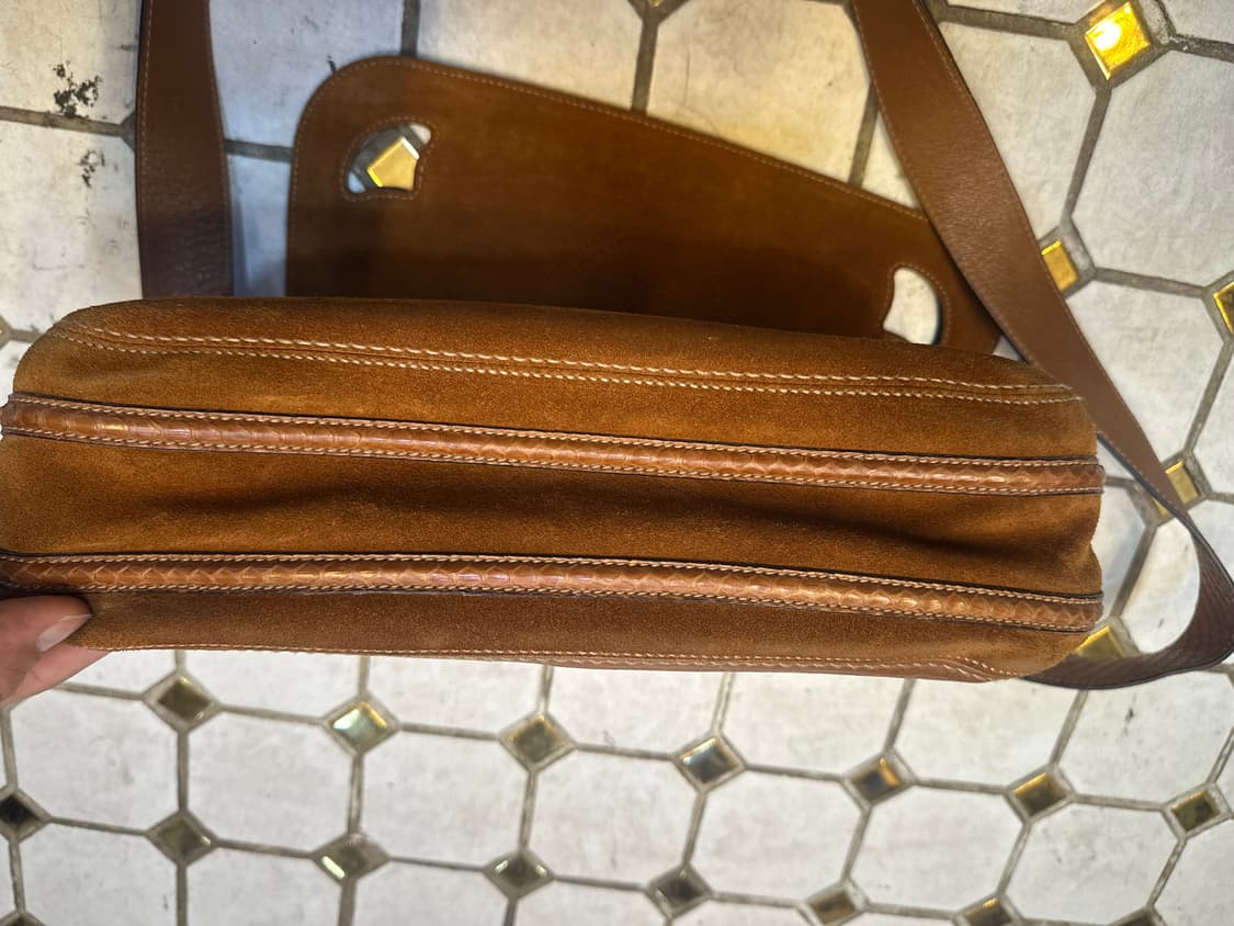 마르첼로 드 까르띠에 스웨이드 가죽 크로스바디 백 상품이미지7