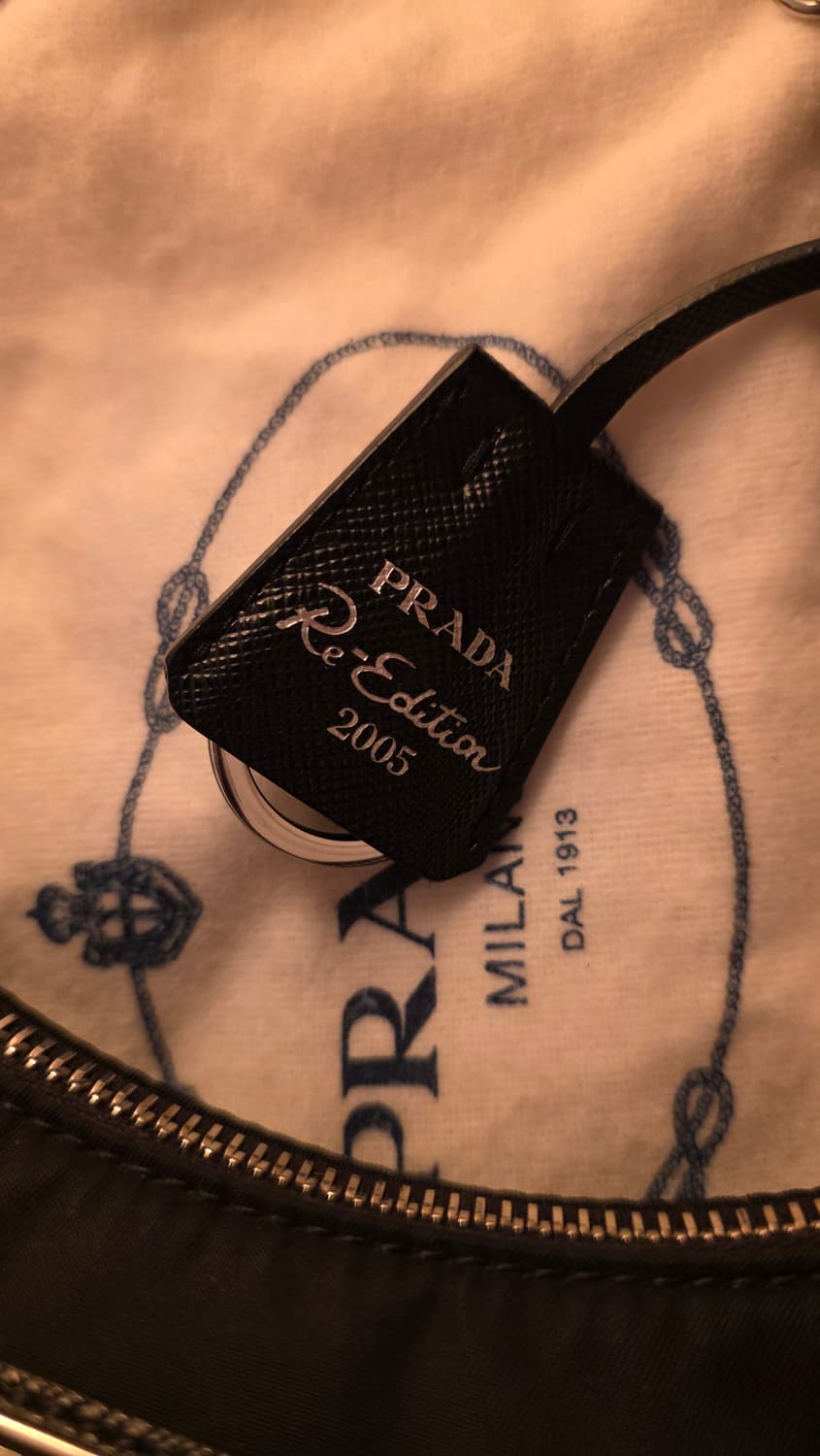 25년 구매 프라다 리나일론 테수토 호보백 상품이미지3