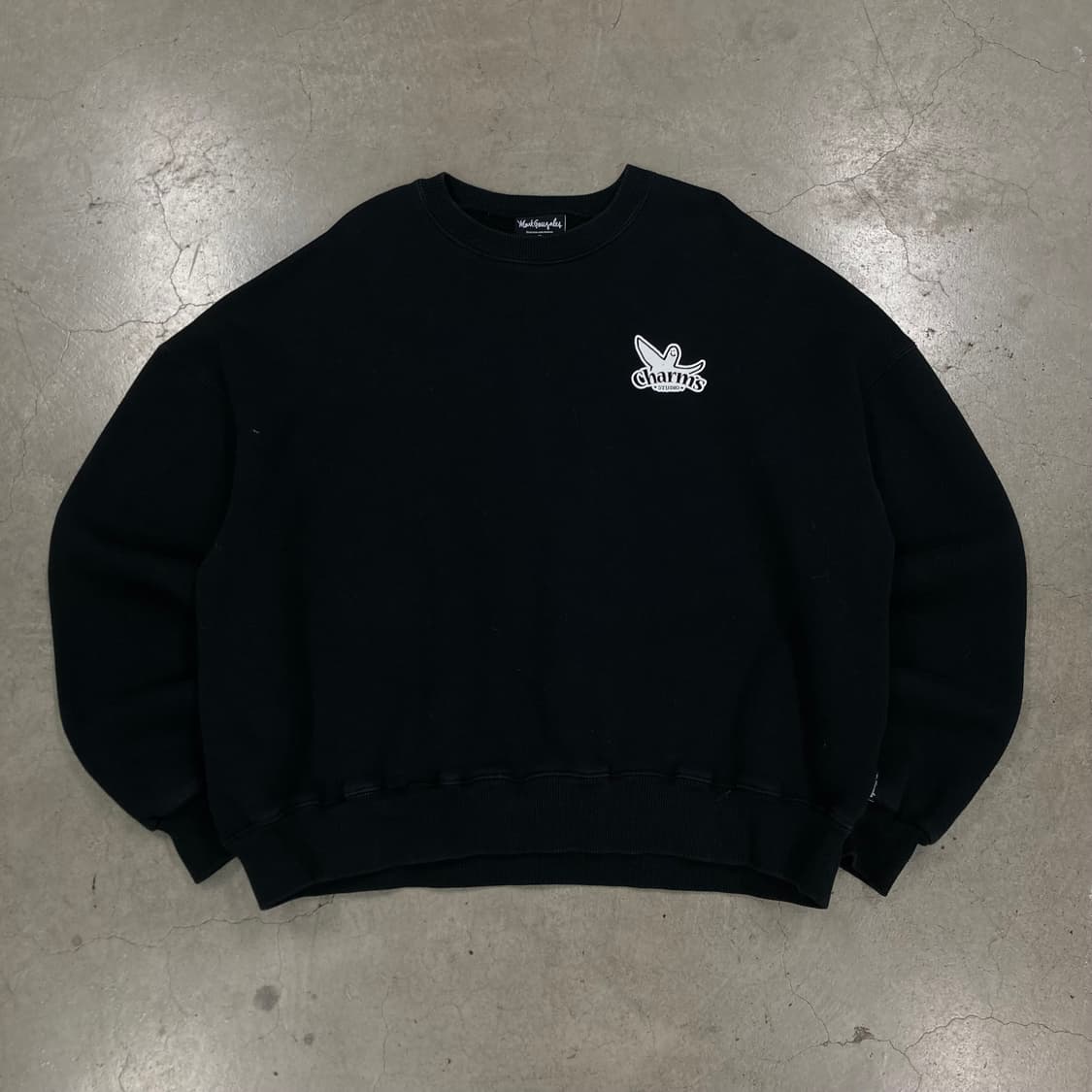 마크곤잘레스 x 참스 블랙 컬러 빅로고 맨투맨 상품이미지2