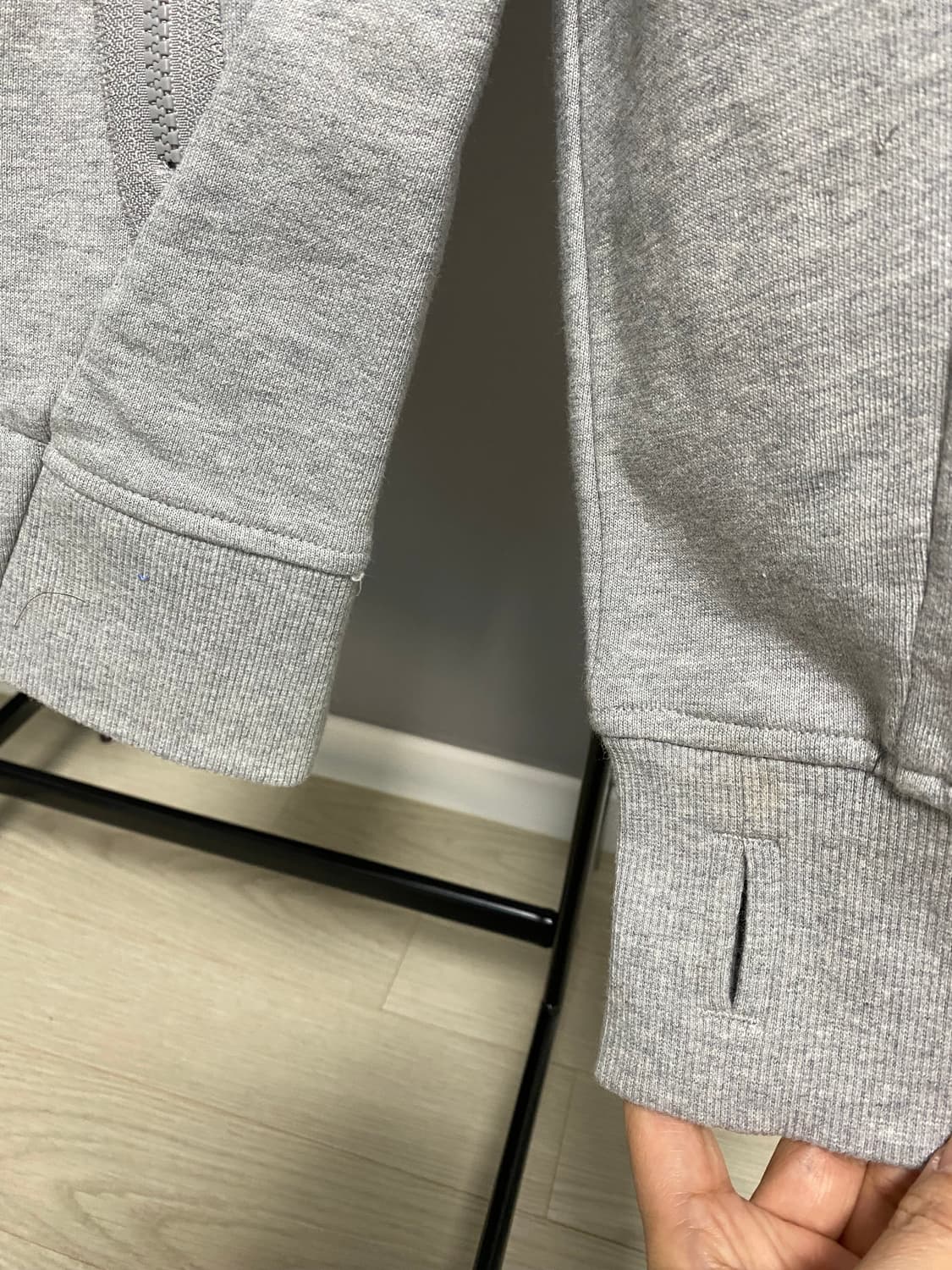 cp컴퍼니23fw  후드집업 그레이 상품이미지4