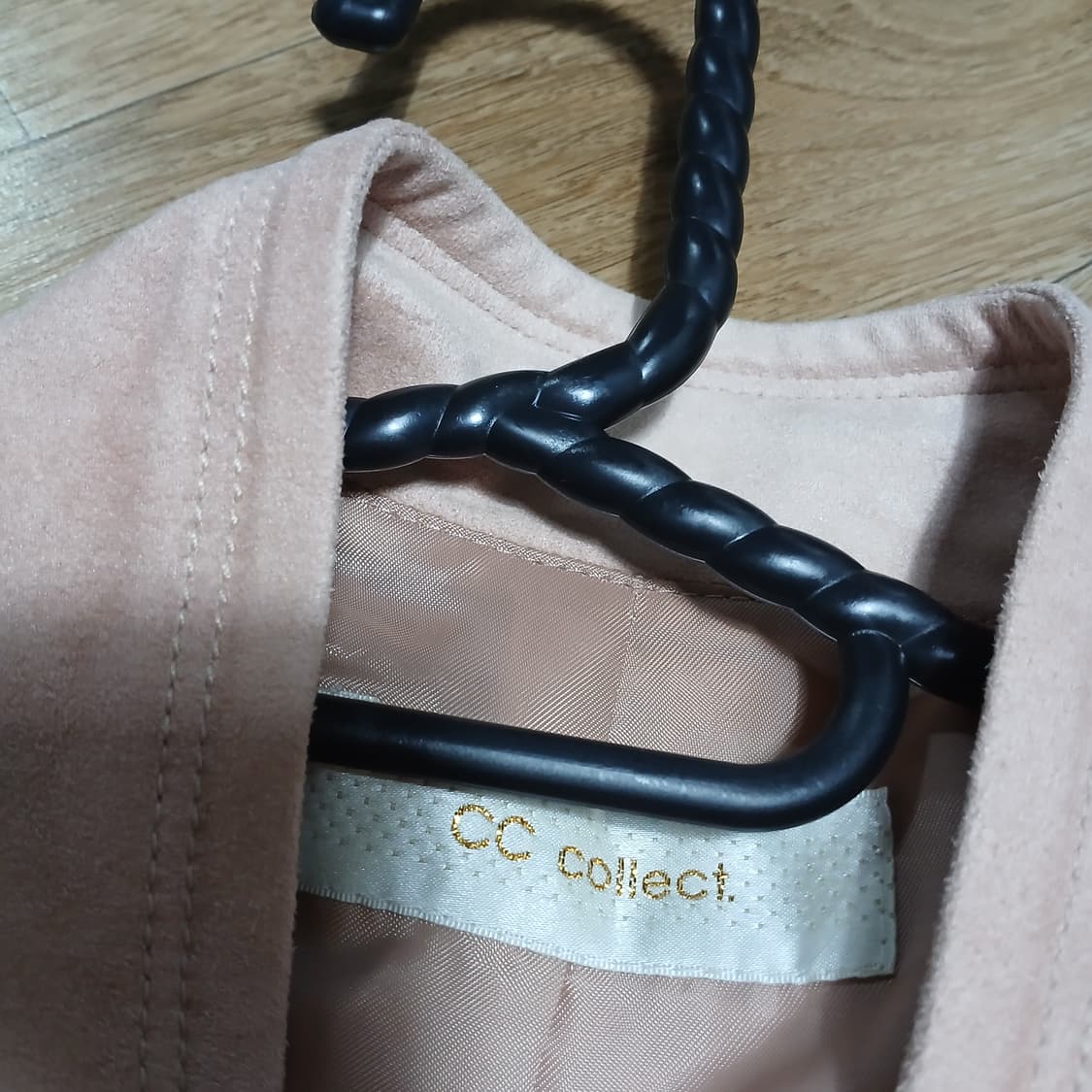 씨씨컬렉트 여성85 크롭 자켓 상품이미지2