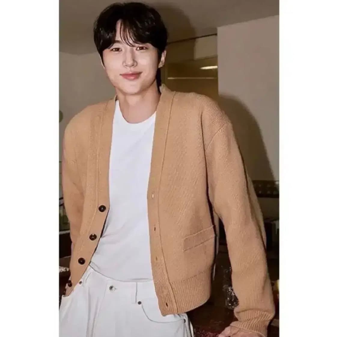 새상품) 렉토 가디건 베이지 S (변우석 착용) 상품이미지4