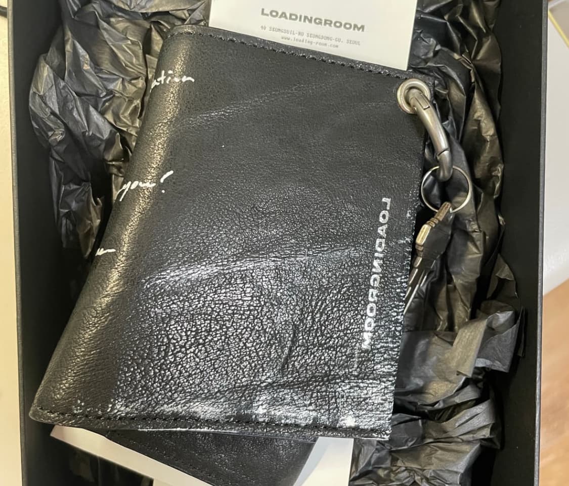 로딩룸 지갑 상품이미지1