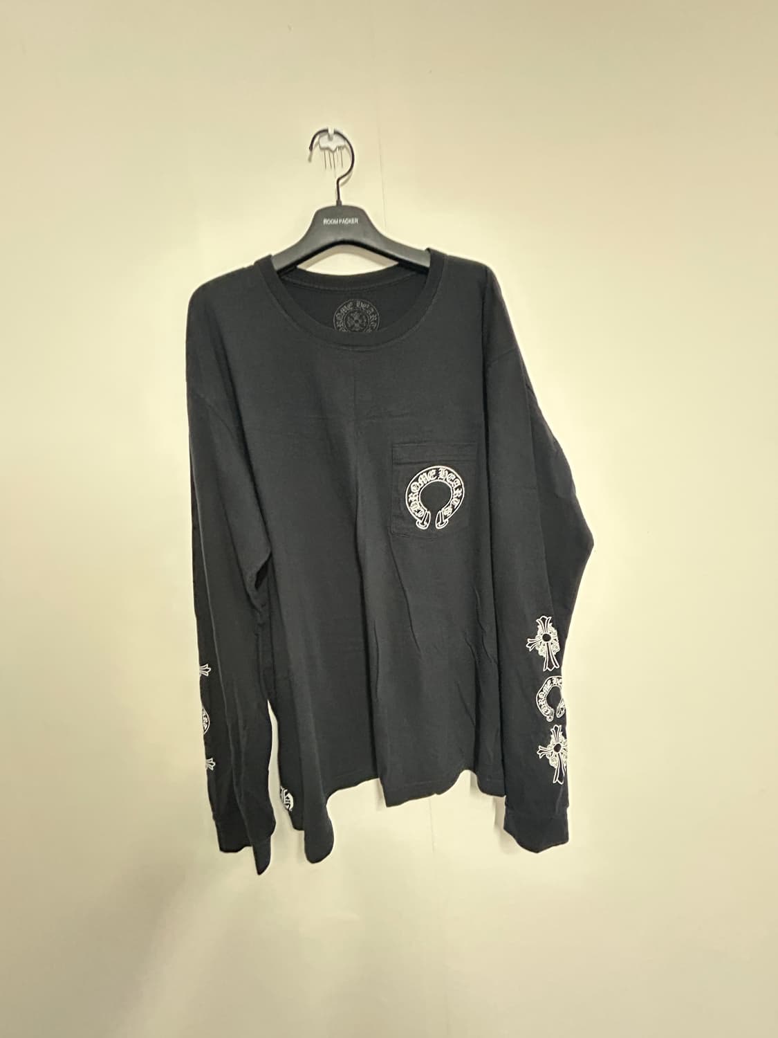 크롬하츠 T-bar 홀스슈 롱슬리브 팝니다! 상품이미지1