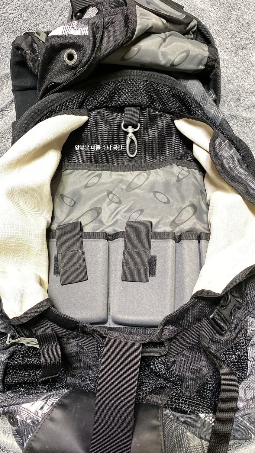 오클리 백팩 상품이미지3