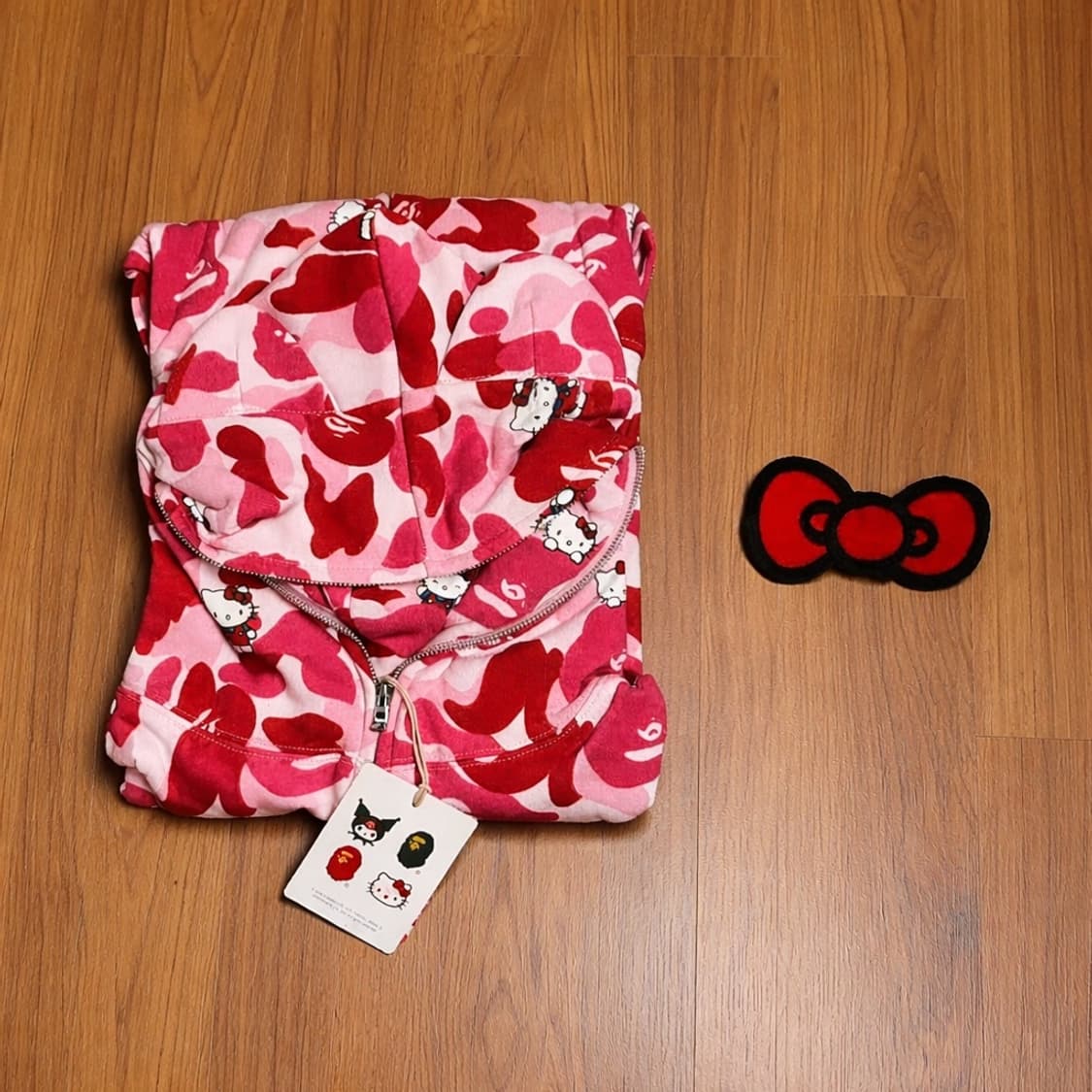 베이프x산리오 캐릭터즈 헬로 키티 카모 풀 집 후드 핑크 새상품 네고가능 상품이미지2
