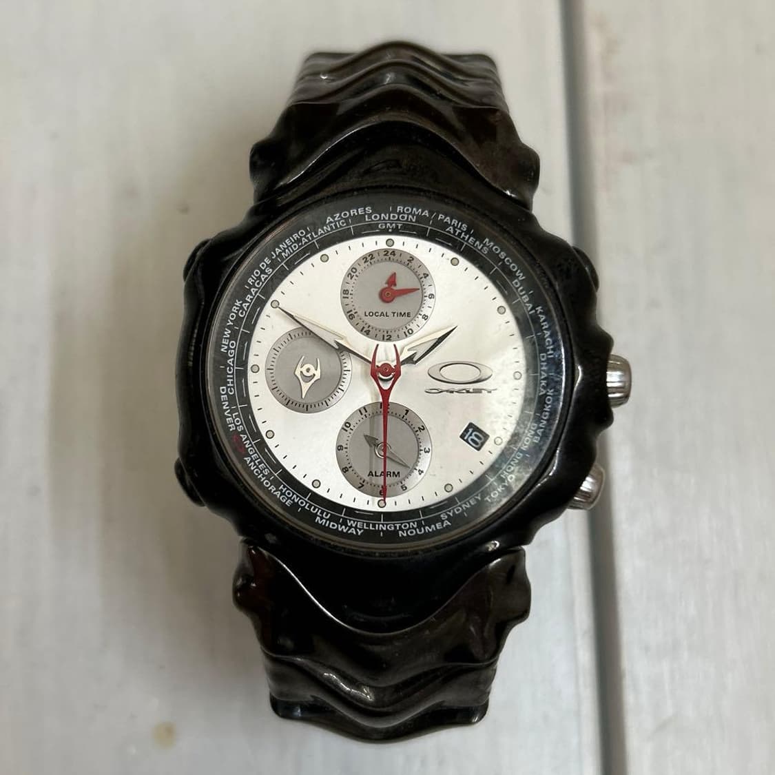 오클리 GMT 시계 상품이미지1