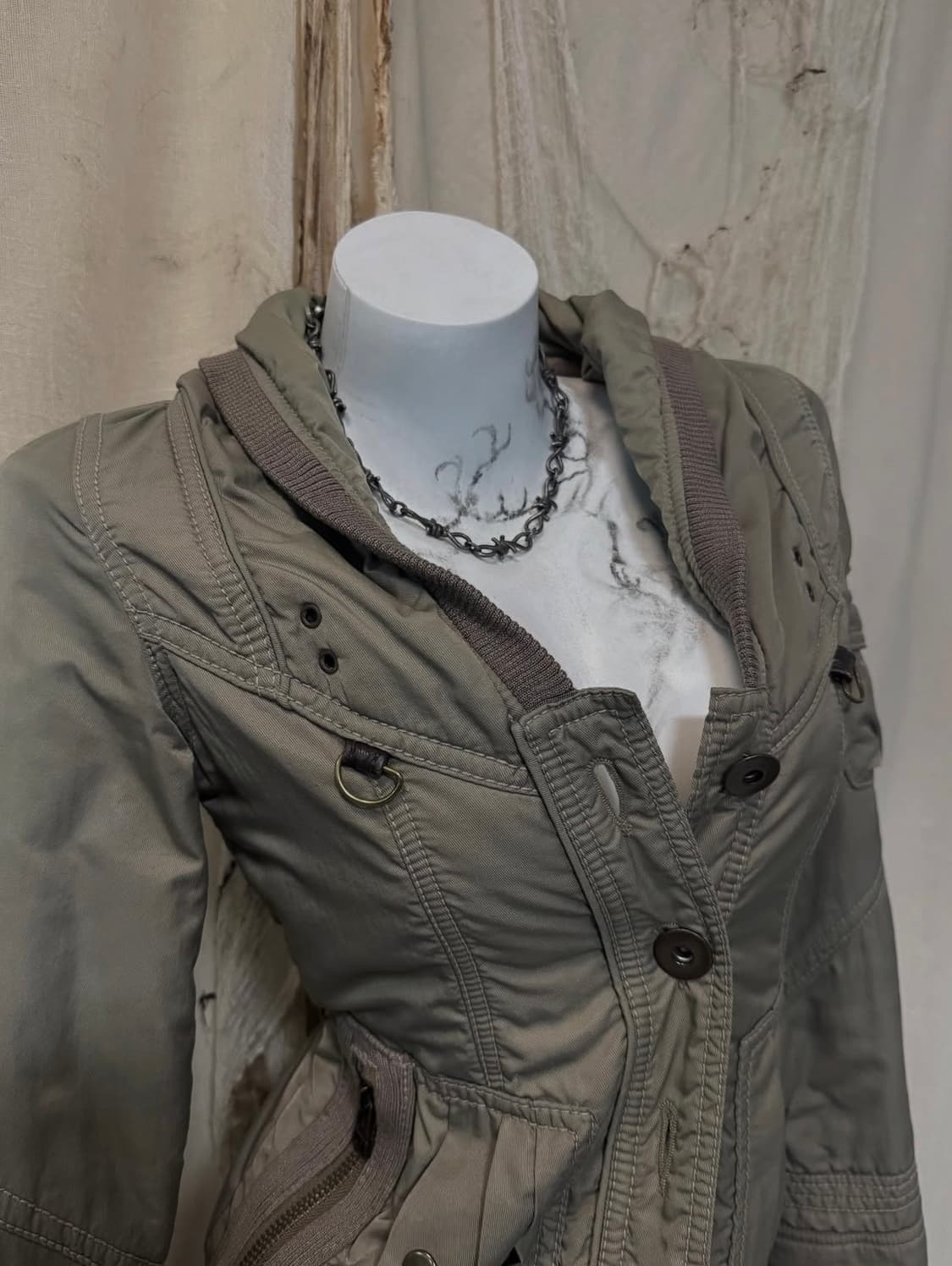 Crop Back Detail Pedding 상품이미지3