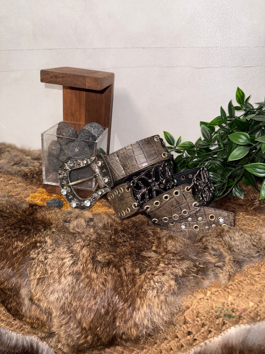 Brown python oriental punching stud belt 상품이미지2