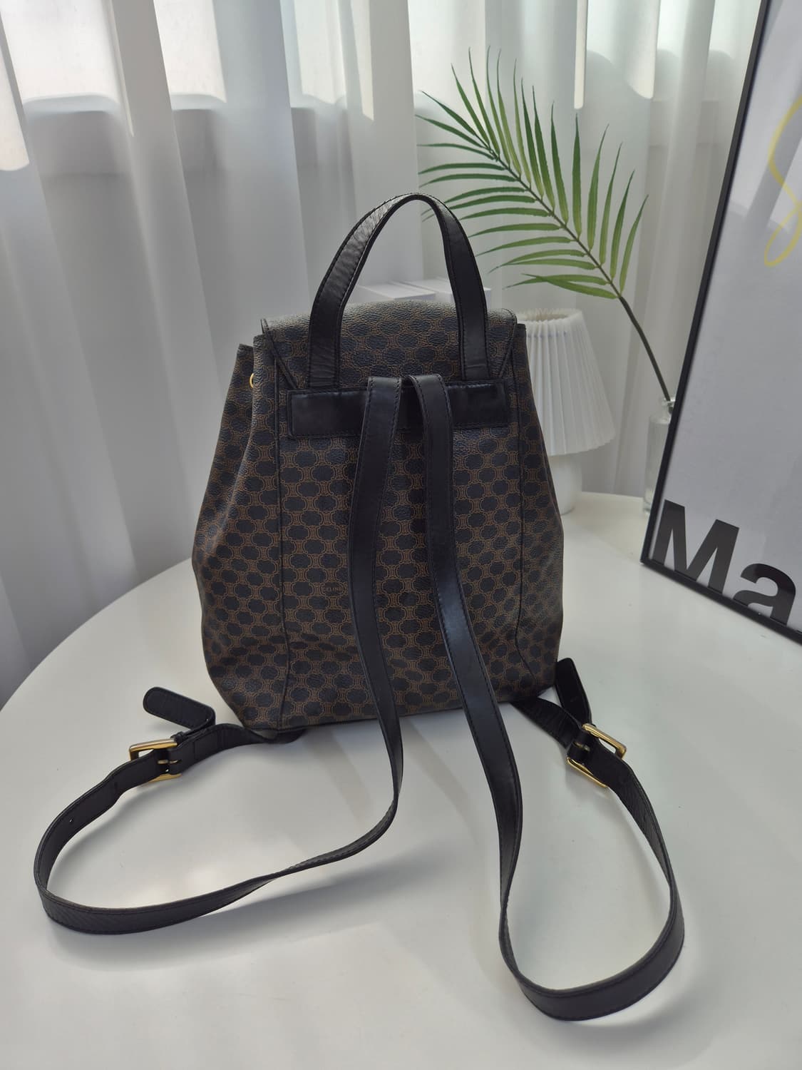 셀린느 마카담 백팩 상품이미지3