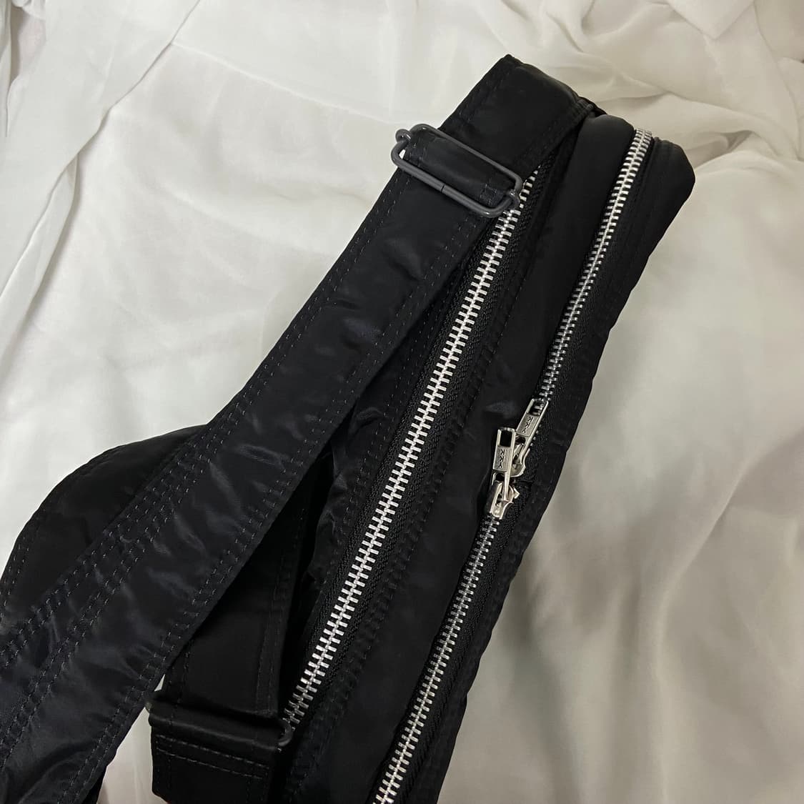 미품)PORTER 포터 탱커 숄더백 L 블랙 상품이미지3