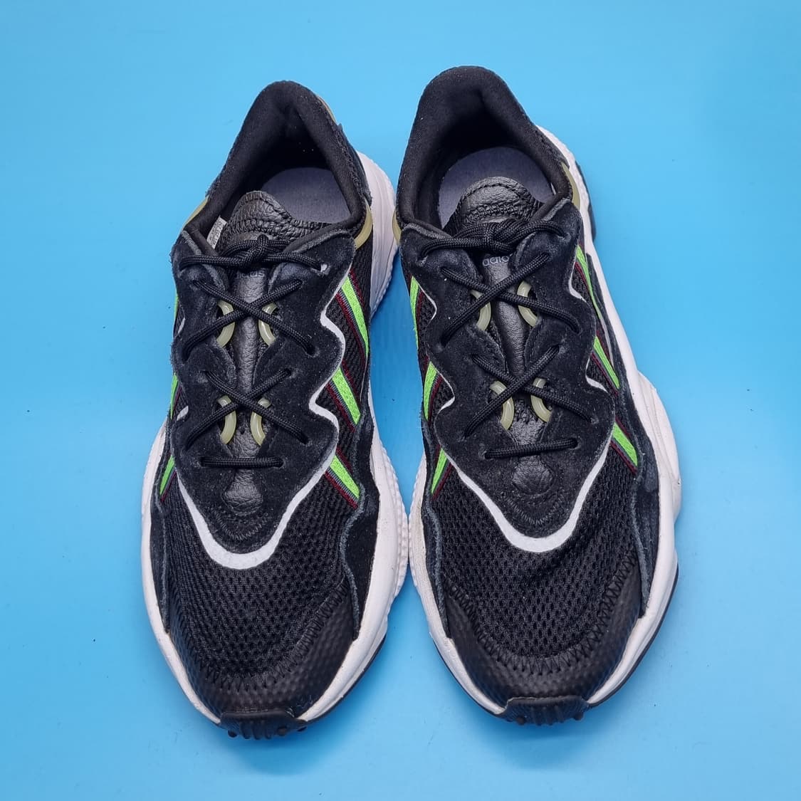 아디다스 오즈위고 블랙형광 운동화255. 상품이미지2