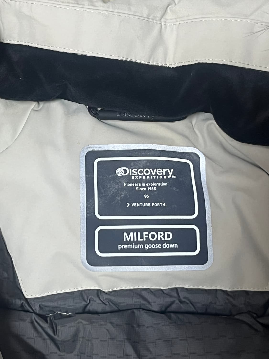 디스커버리 익스페디션 밀포드 구스다운 숏패딩 상품이미지3