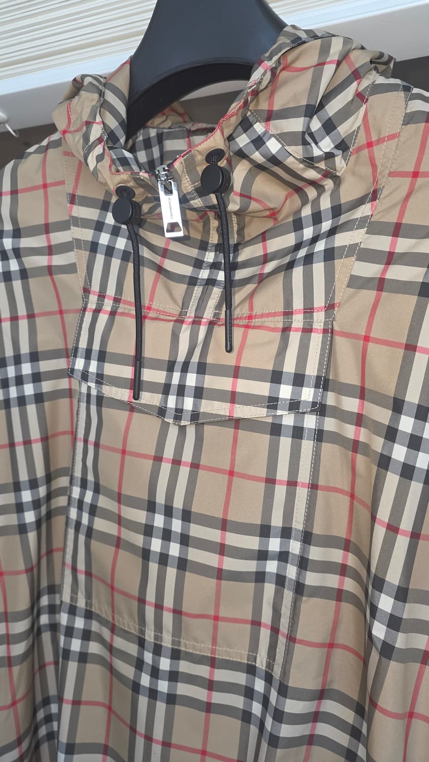 버버리 체크 후드 케이프 판초 남녀공용 원사이즈 (미착용 / 영수증O) 상품이미지3